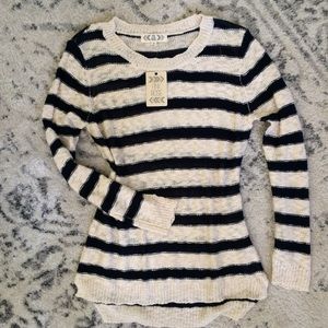 New navy blue cream sweater long sleeve shirt